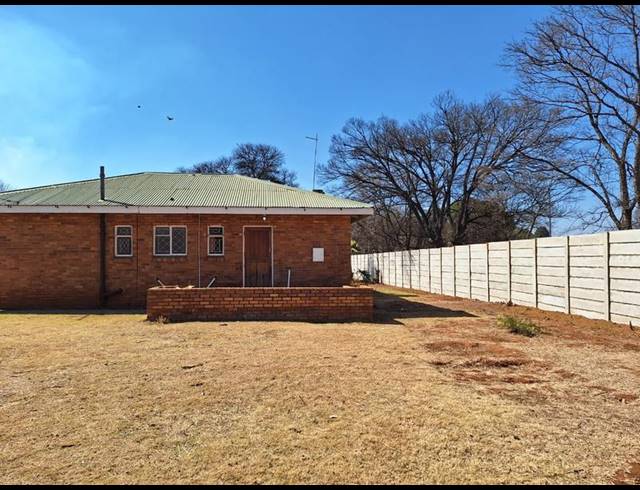 3 BEDROOM HOUSE FOR SALE IN CASSELDALE